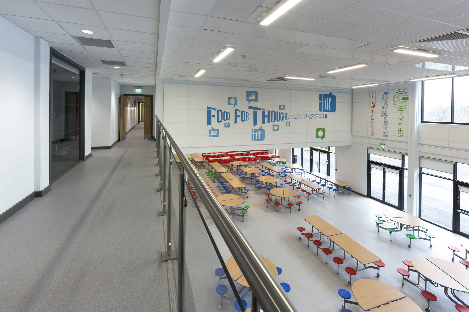 Altro VM20 XpressLay autoposante